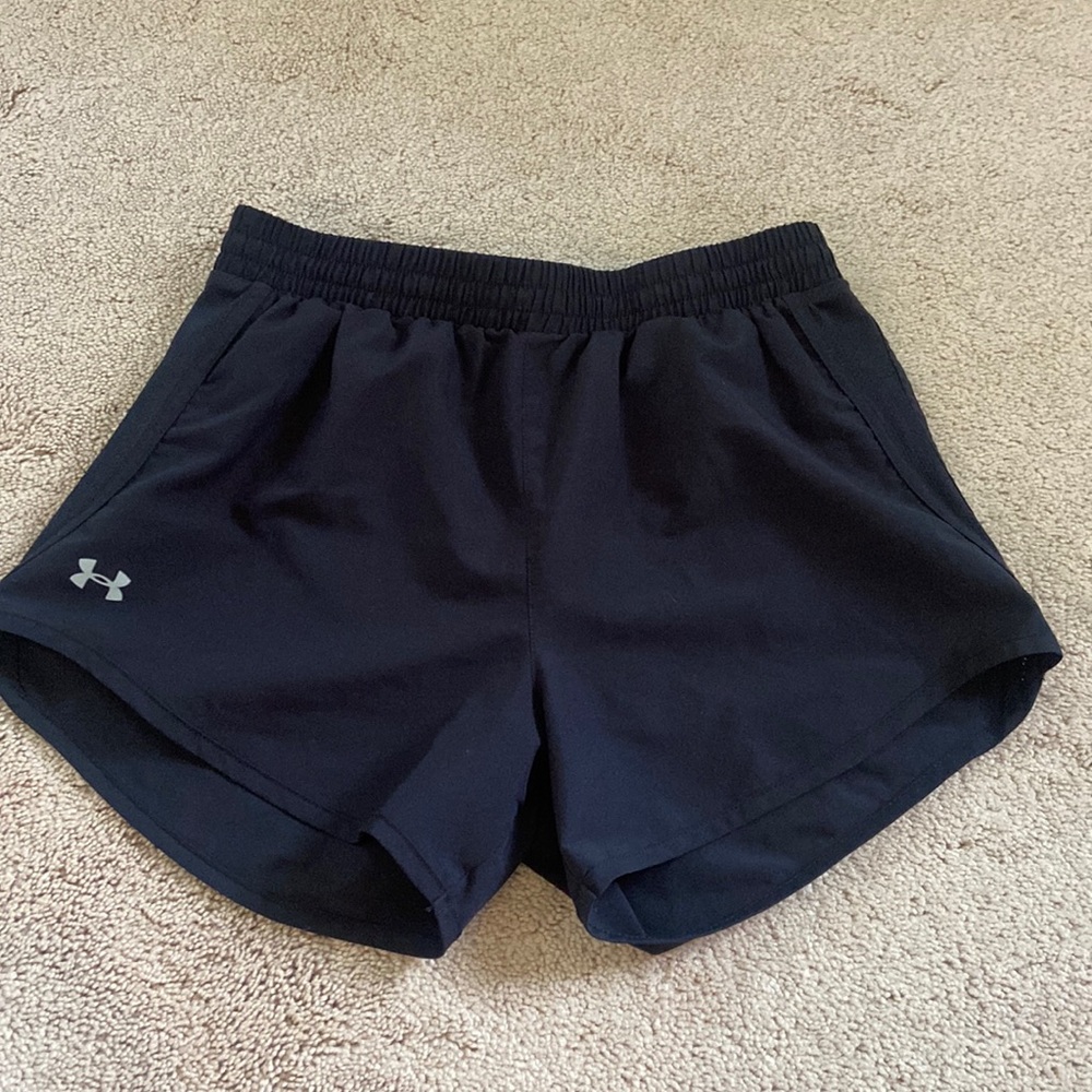 Black women’s athletic shorts under armor